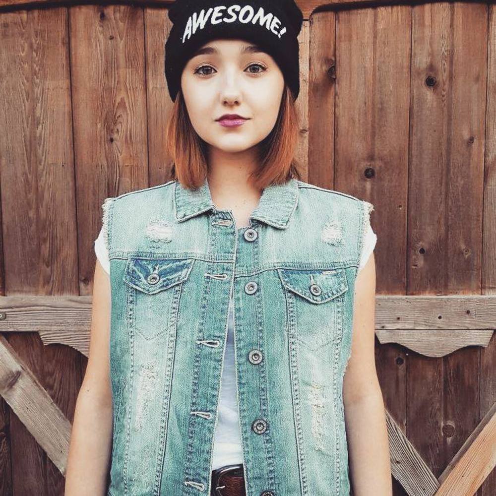 Meet your Posher, Kirra